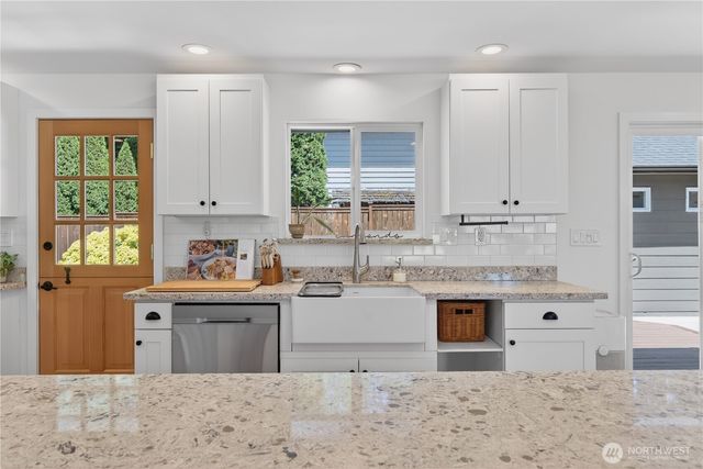 19927 89th Place W, Edmonds, WA 98026