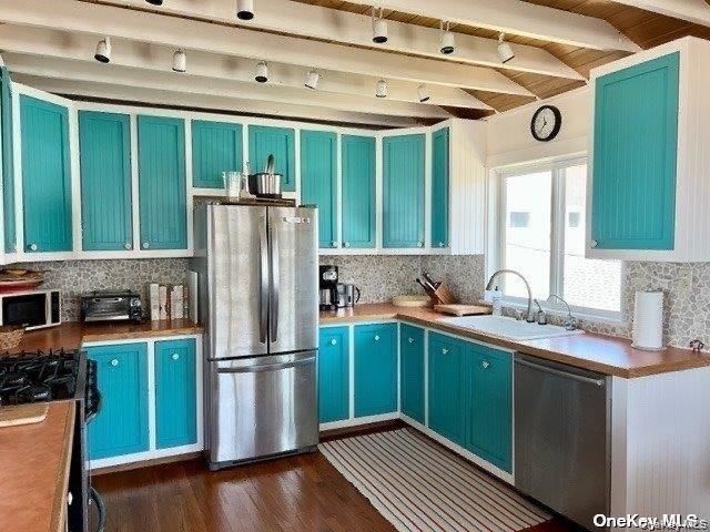 3 Oswego Avenue, East Atlantic Beach, NY 11561