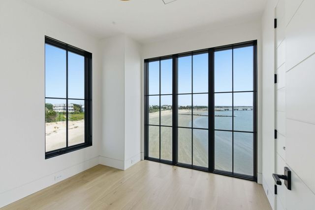 3209 Marshall Boulevard, Sullivans Island, SC 29482