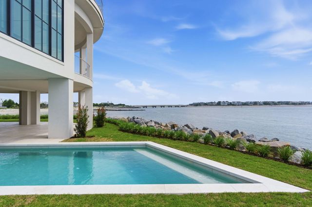 3209 Marshall Boulevard, Sullivans Island, SC 29482