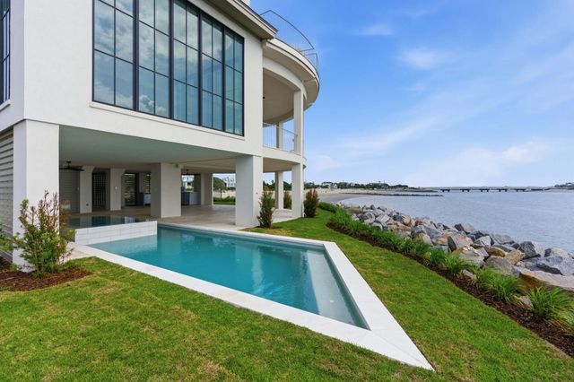 3209 Marshall Boulevard, Sullivans Island, SC 29482