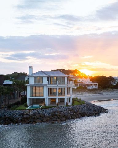 3209 Marshall Boulevard, Sullivans Island, SC 29482