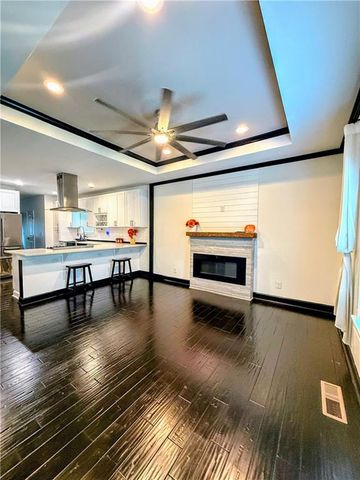 657 S Grand Avenue NW, Atlanta, GA 30318