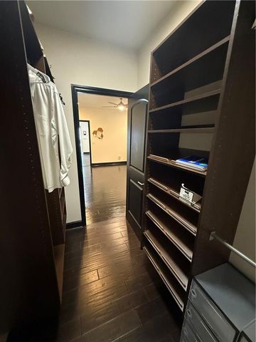 657 S Grand Avenue NW, Atlanta, GA 30318