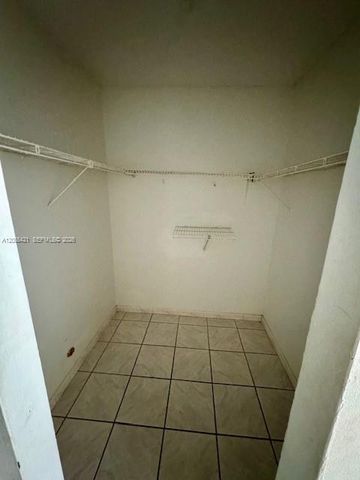 2017 NW 46th Avenue A210, Lauderhill, FL 33313
