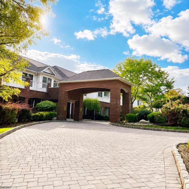 80 Ridgewood Rd 107, Washington Twp., NJ 07676 — exterior