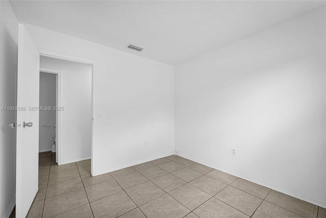 9480 NW 24th Pl, Sunrise, FL 33322