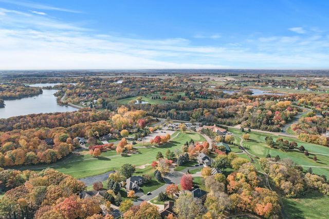 1305 Meadow Court, Shakopee, MN 55379