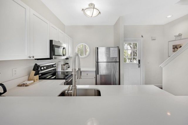 7041 Harbor Village Drive, Duck Key, FL 33050