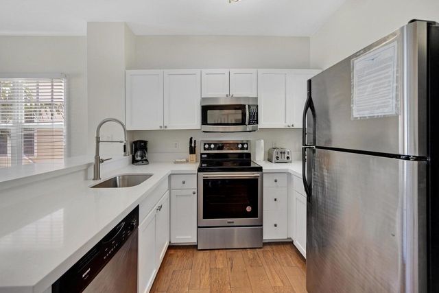 7041 Harbor Village Drive, Duck Key, FL 33050