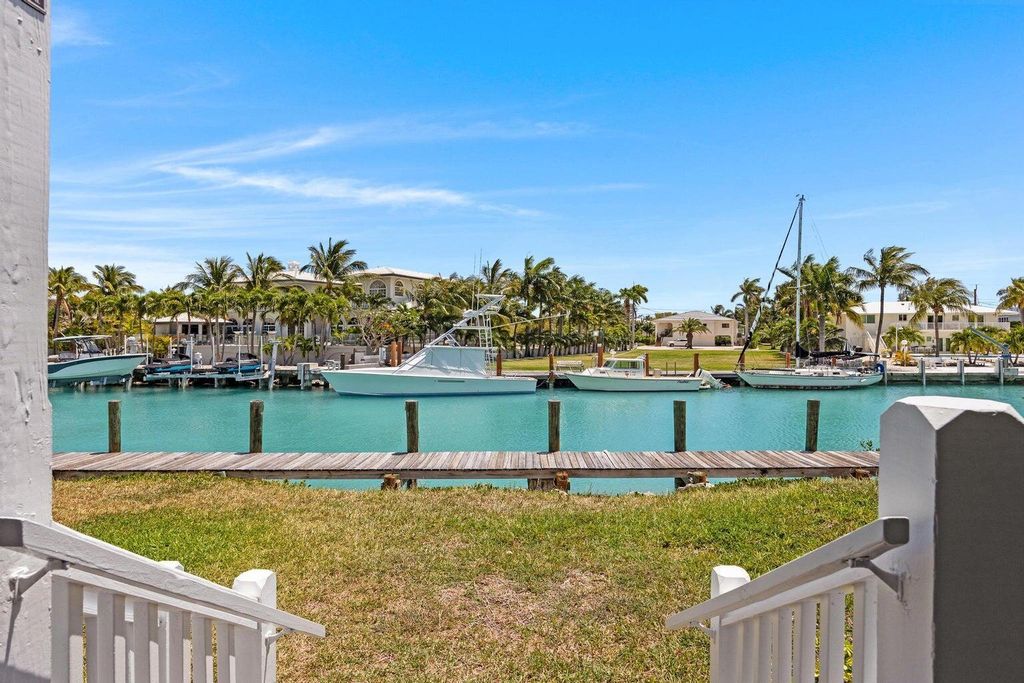 7041 Harbor Village Drive, Duck Key, FL 33050