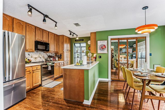 834 Holbrook Circle, Fort Walton Beach, FL 32547