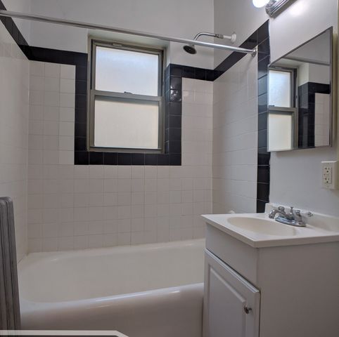 2536 N Sawyer Avenue 402, Chicago, IL 60647