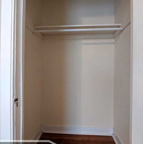 2536 N Sawyer Avenue 402, Chicago, IL 60647