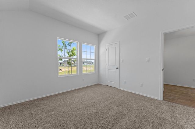 320 Nizao LN, Bastrop, TX 78602