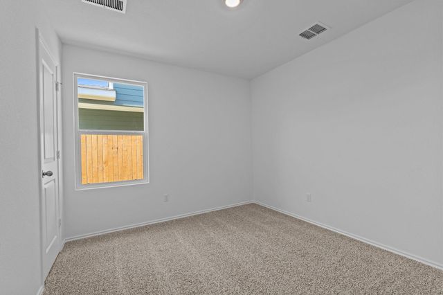 320 Nizao LN, Bastrop, TX 78602