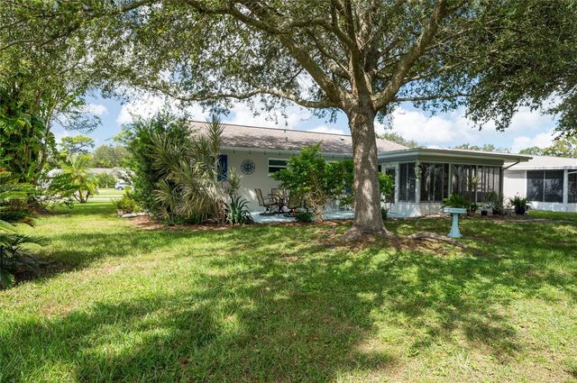 1472 QUEEN ANNE DRIVE, Palm Harbor, FL 34684