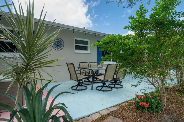 1472 QUEEN ANNE DRIVE, Palm Harbor, FL 34684