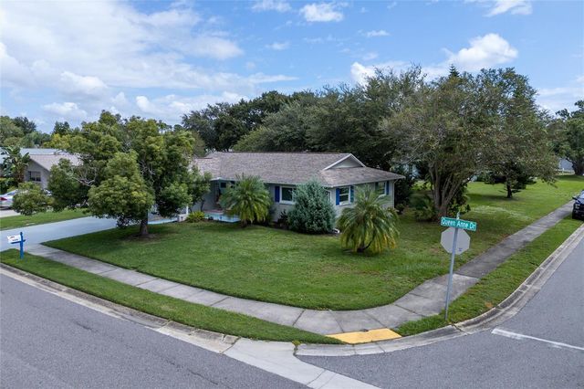 1472 QUEEN ANNE DRIVE, Palm Harbor, FL 34684