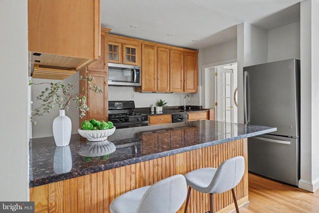 638 N NELSON ST N, Arlington, VA 22203