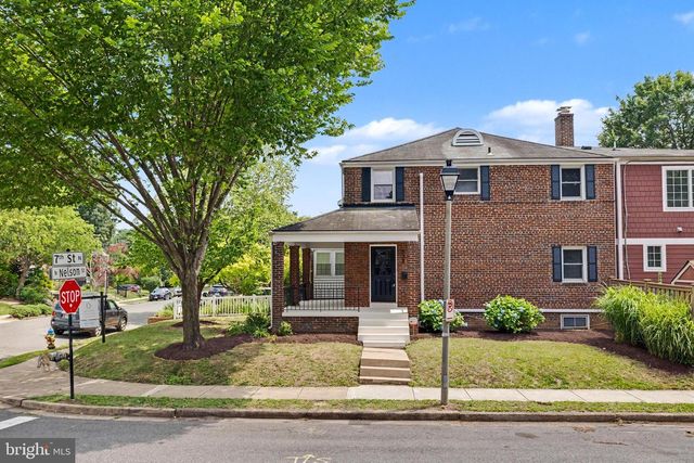 638 N NELSON ST N, Arlington, VA 22203