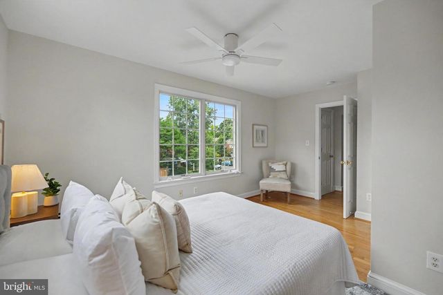 638 N NELSON ST N, Arlington, VA 22203