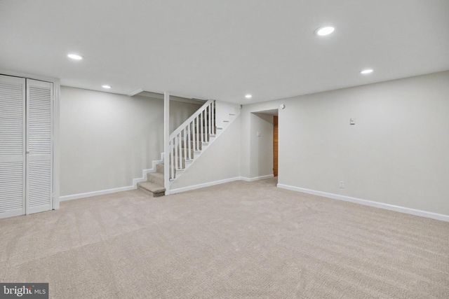 638 N NELSON ST N, Arlington, VA 22203