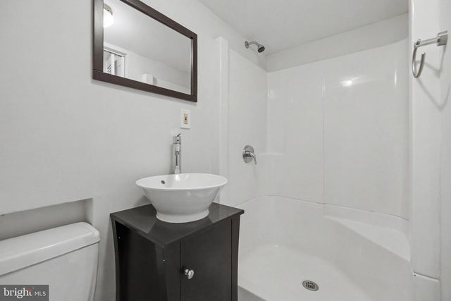 638 N NELSON ST N, Arlington, VA 22203