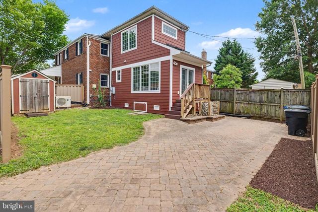 638 N NELSON ST N, Arlington, VA 22203