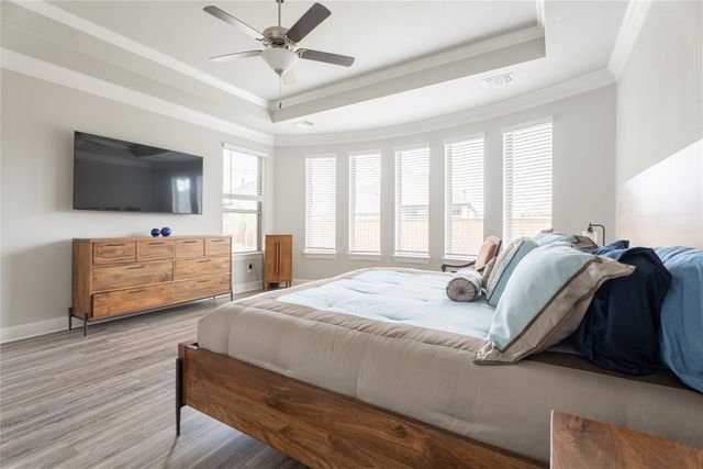 1924 Burton Hollow Way, Mckinney, TX 75071