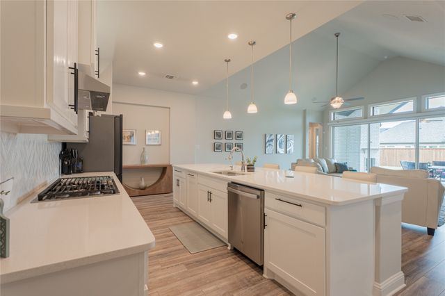 1924 Burton Hollow Way, Mckinney, TX 75071