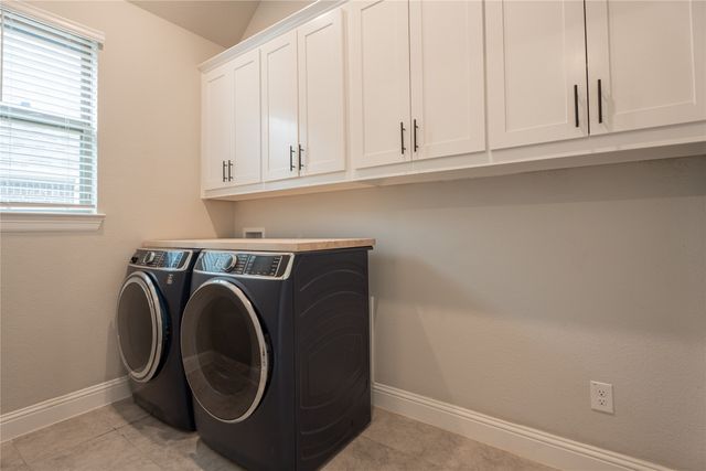 1924 Burton Hollow Way, Mckinney, TX 75071