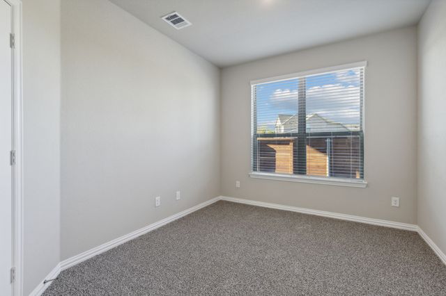2001 Lone Oak Trail, Mesquite, TX 75181
