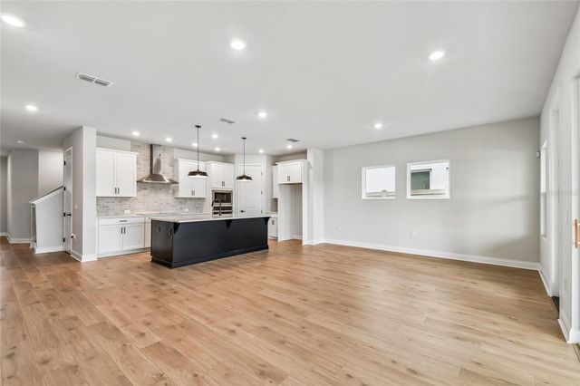 5735 LEAFLET TRAIL, Mount Dora, FL 32757