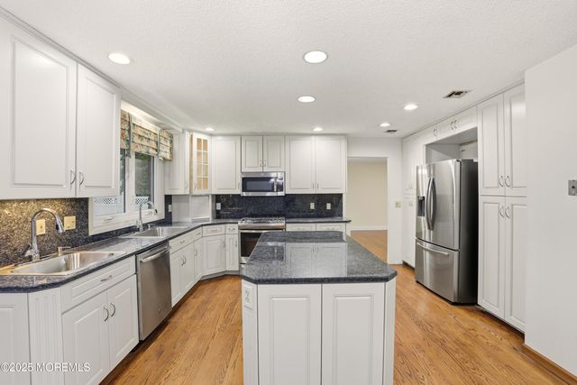 601 Duchess Court, Toms River, NJ 08753