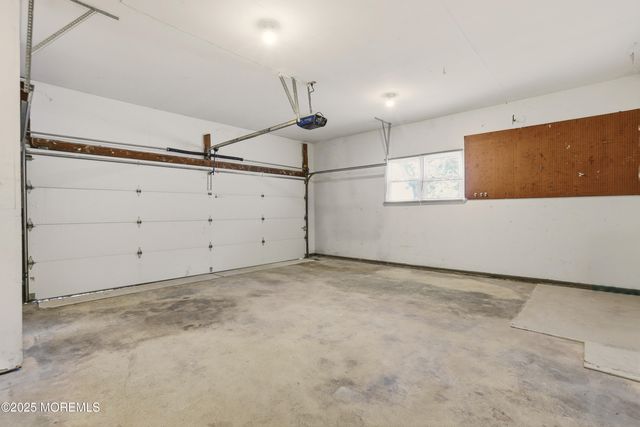 601 Duchess Court, Toms River, NJ 08753