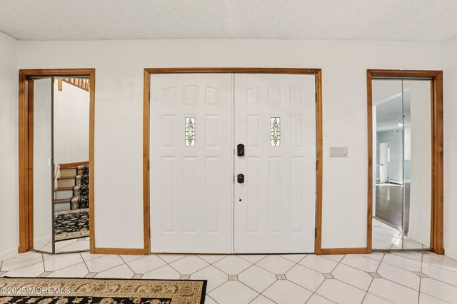 601 Duchess Court, Toms River, NJ 08753