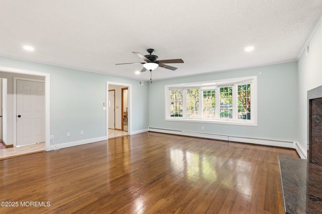 601 Duchess Court, Toms River, NJ 08753