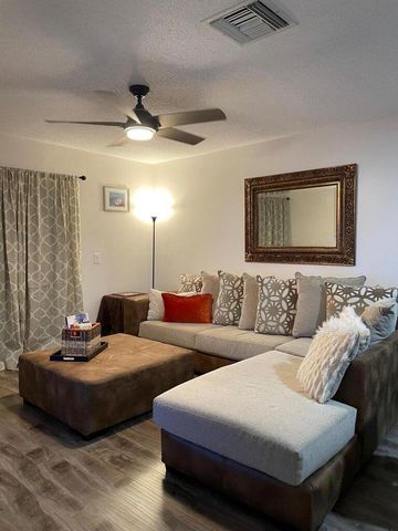 2546 Dudley Drive E H, West Palm Beach, FL 33415