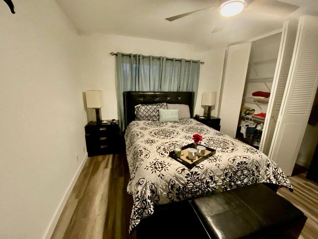 2546 Dudley Drive E H, West Palm Beach, FL 33415