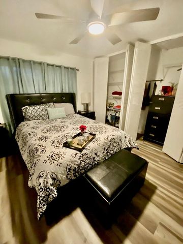 2546 Dudley Drive E H, West Palm Beach, FL 33415