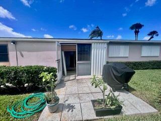 2546 Dudley Drive E H, West Palm Beach, FL 33415