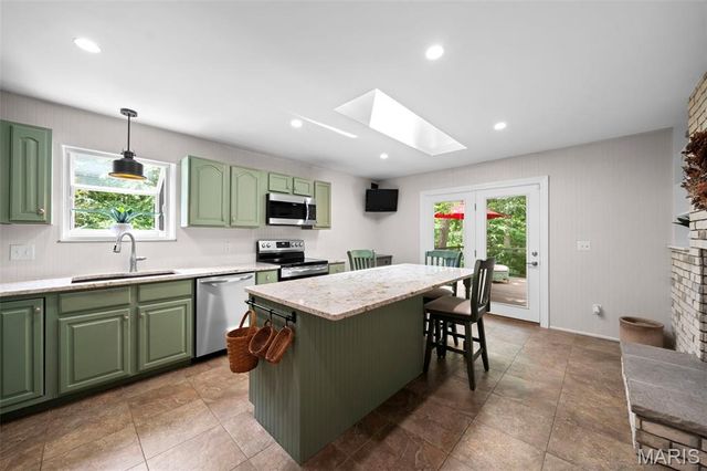 4352 Rock Island Road, Arnold, MO 63010