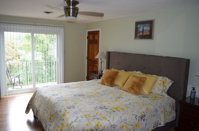 22 Roosevelt Rd 4, Quincy, MA 02169