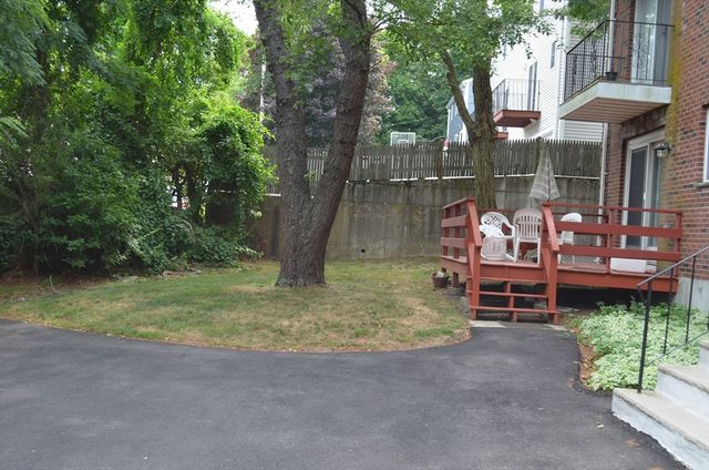 22 Roosevelt Rd 4, Quincy, MA 02169