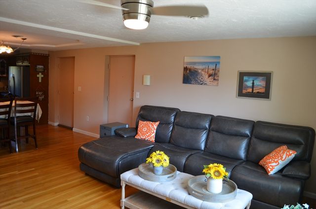 22 Roosevelt Rd 4, Quincy, MA 02169