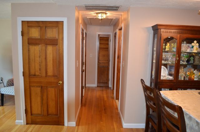 22 Roosevelt Rd 4, Quincy, MA 02169
