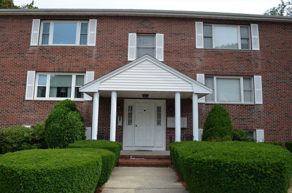 22 Roosevelt Rd 4, Quincy, MA 02169