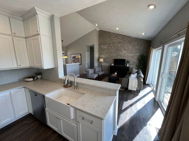 8866 Cascade Road SE, Ada, MI 49301