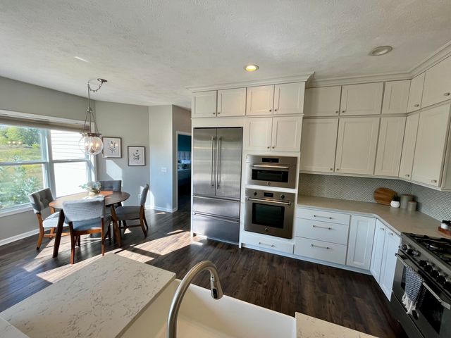 8866 Cascade Road SE, Ada, MI 49301